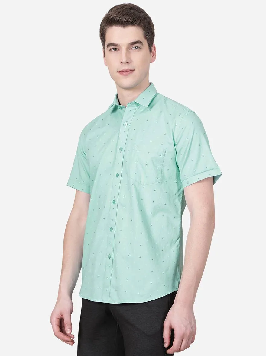 Turquoise Green Printed Slim Fit Casual Shirt | JadeBlue